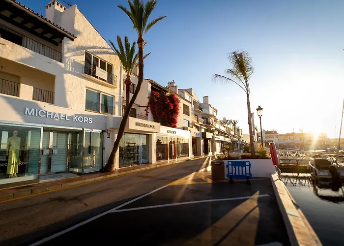 Banus - Banus Playas Del Duque Seaside Complex *